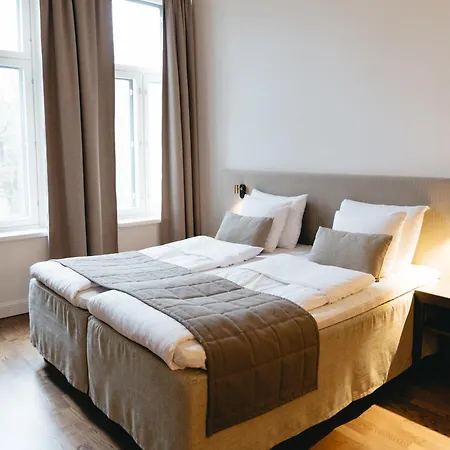 Regatta מלון האנקו